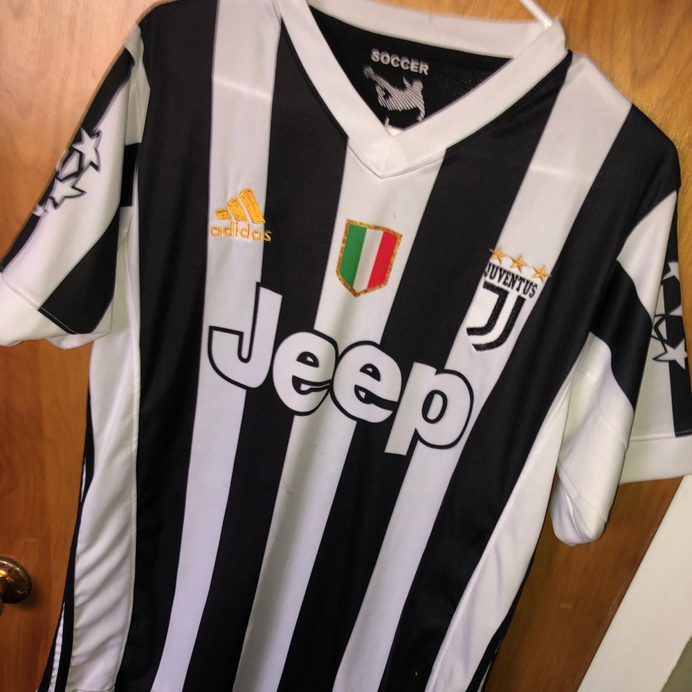 Juventus Jersey (NOT AUTHENTIC)